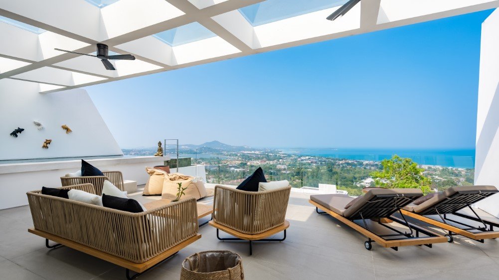 Golden Lotus - The Blossom Villa - Breezy pool terrace and pool